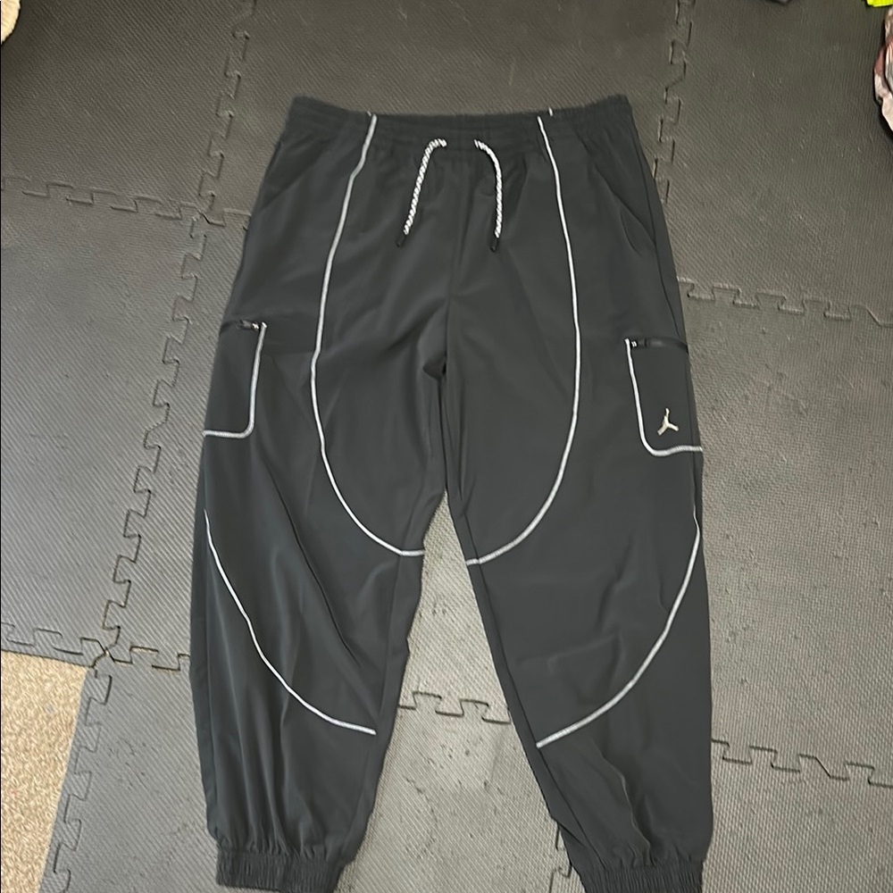 Jordan unisex  Black loose fit comfy super soft lightweight Jogger Pants